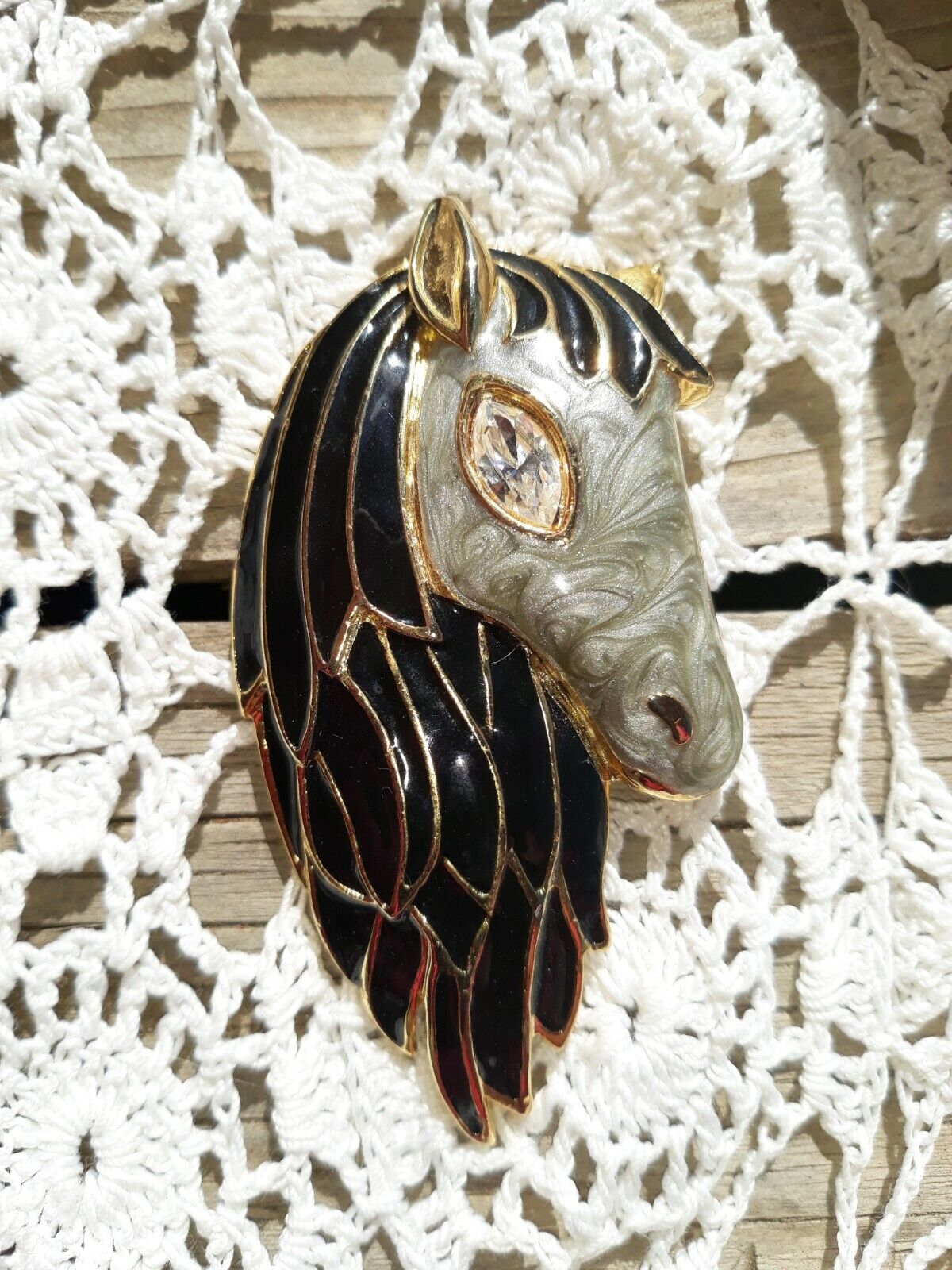 Black And White Horse Head Brooch Pin